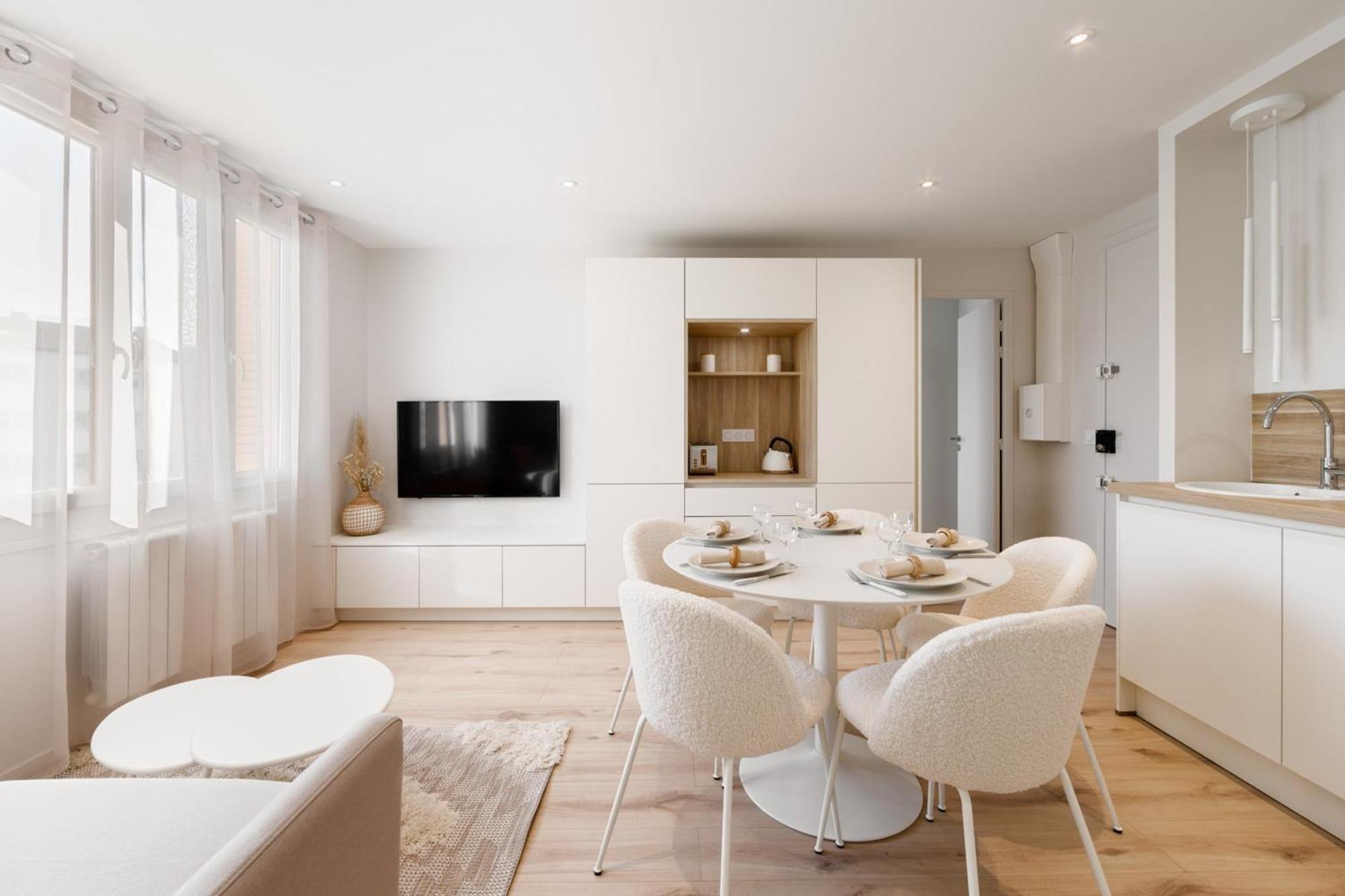 Le Santorin Elegant Calme Parking Apartment Annecy Ngoại thất bức ảnh